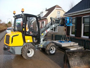 w.w.peenstra kniklader verhuur, platen leggen met zuigunit, sijperda